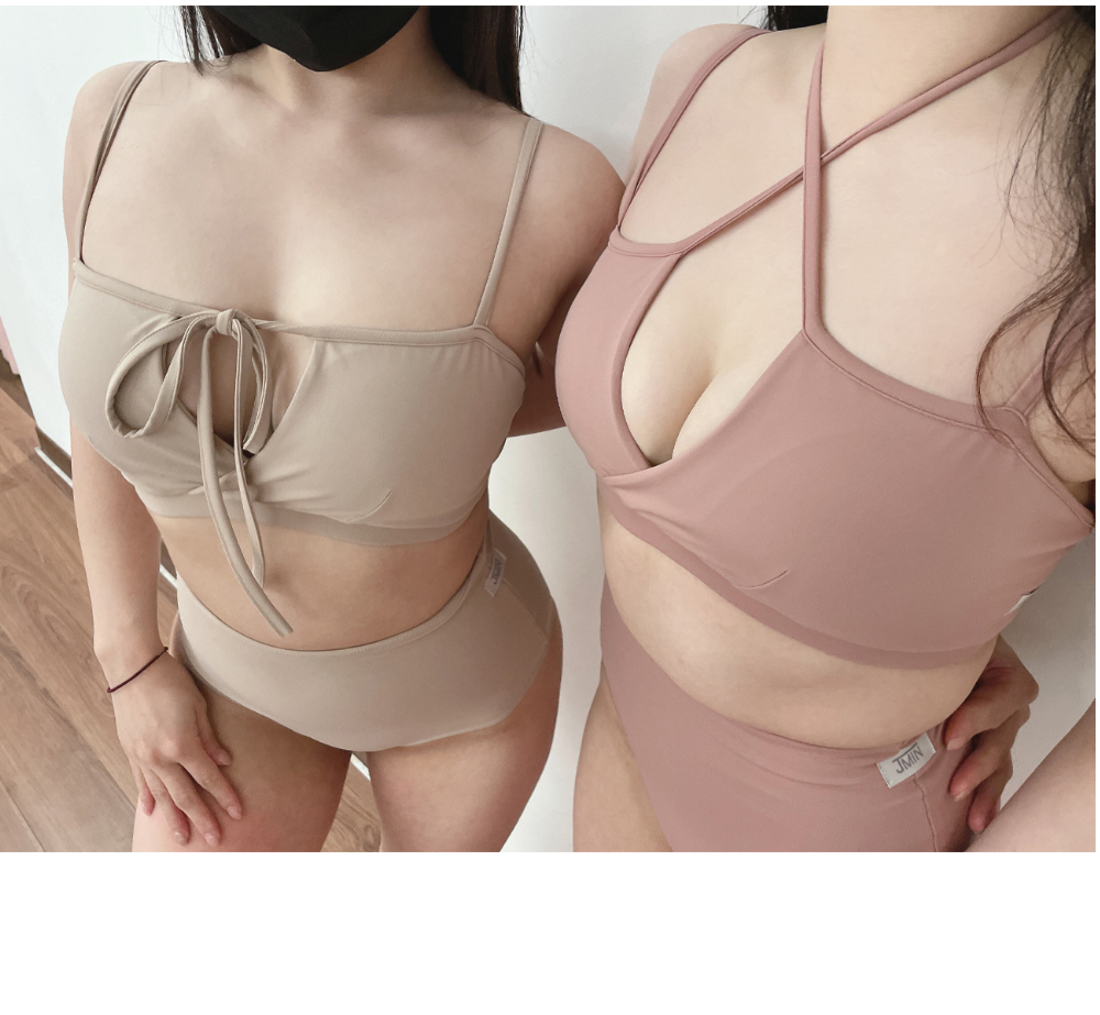 Swimsuit / underwear model wearing image - S1L7